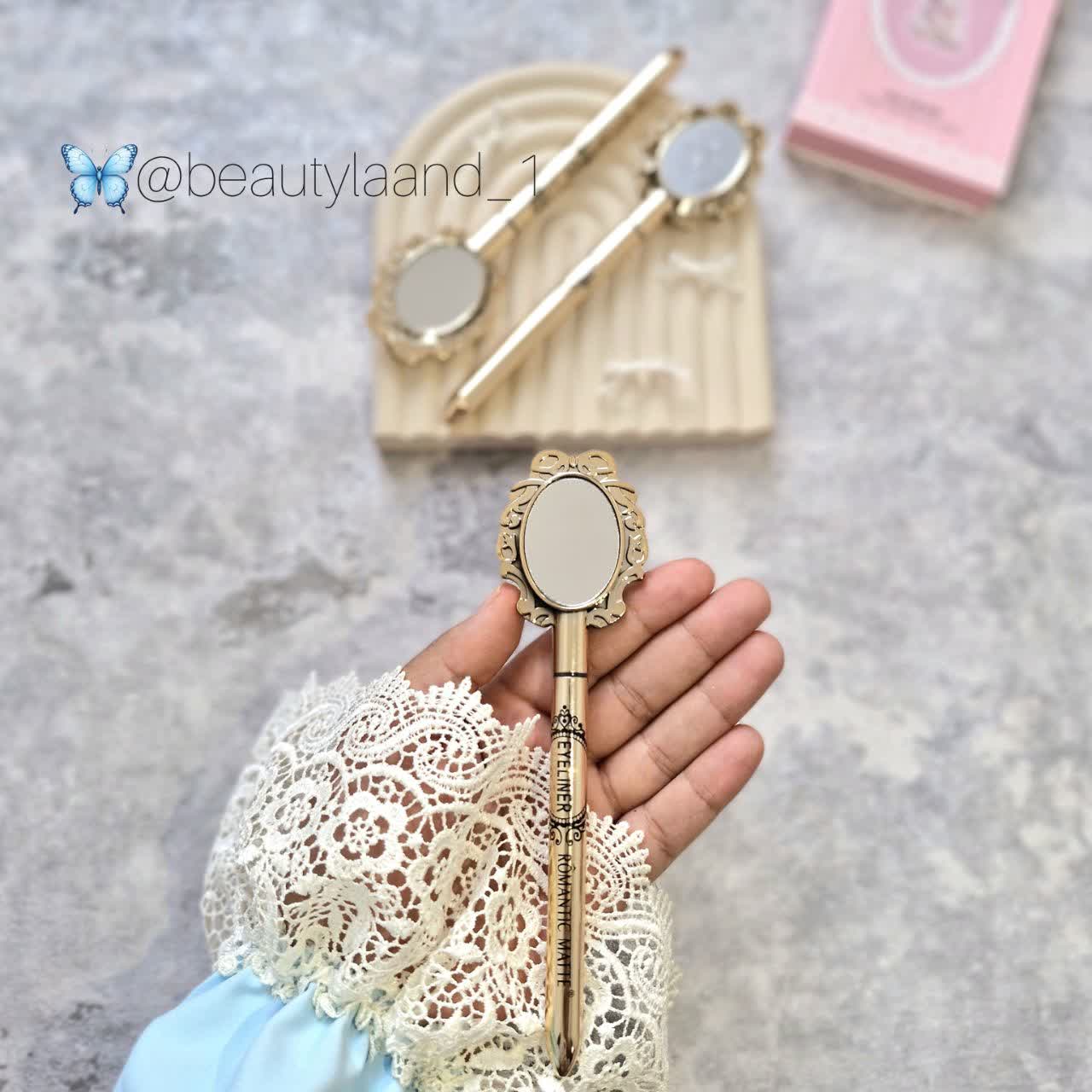 خط چشم آینه دار رومانتیک