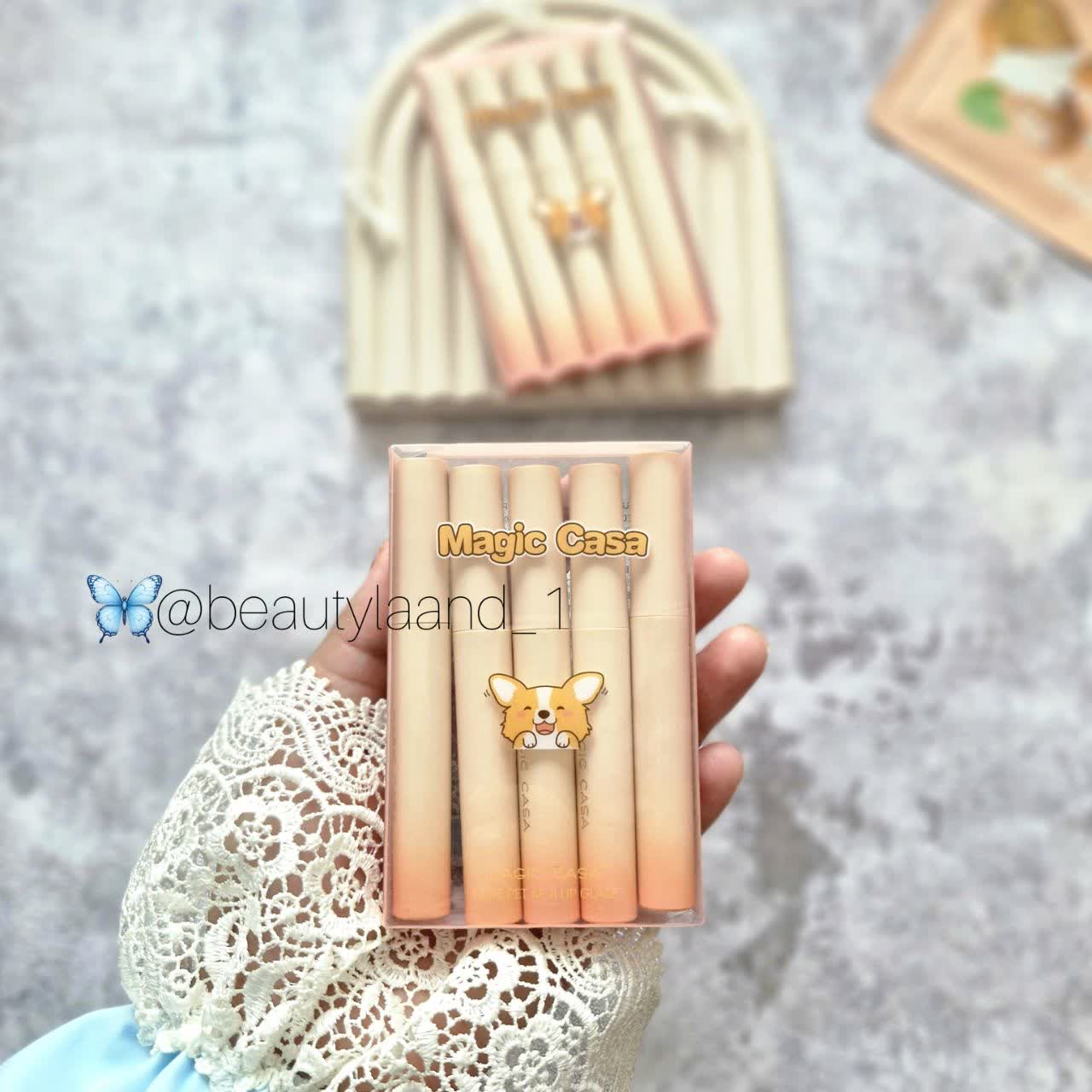رژ لب مخملی Magic Casa